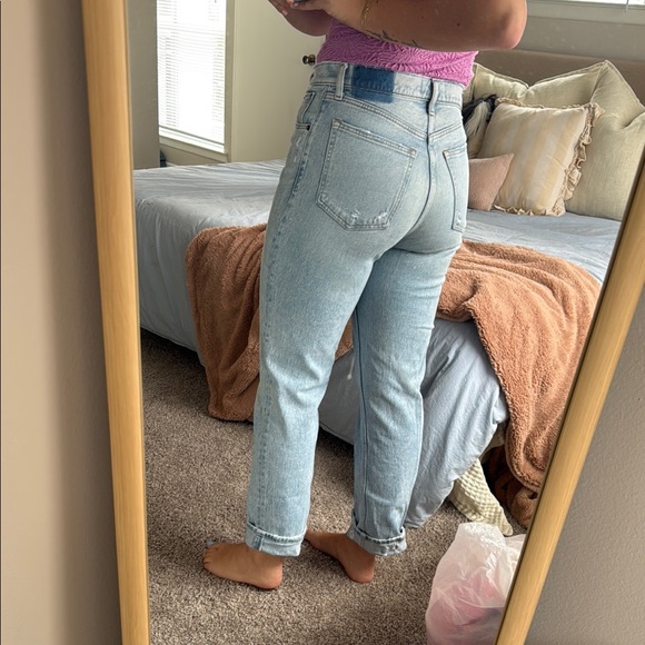 Abercrombie & Fitch 90s Straight Ultra High Rise Jeans - Picture 6 of 6